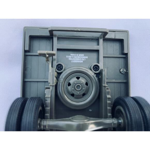 US ARMY 1941 Chevy Flatbed Truck 1/32 Hickam Air Field - Picture 6 of 7